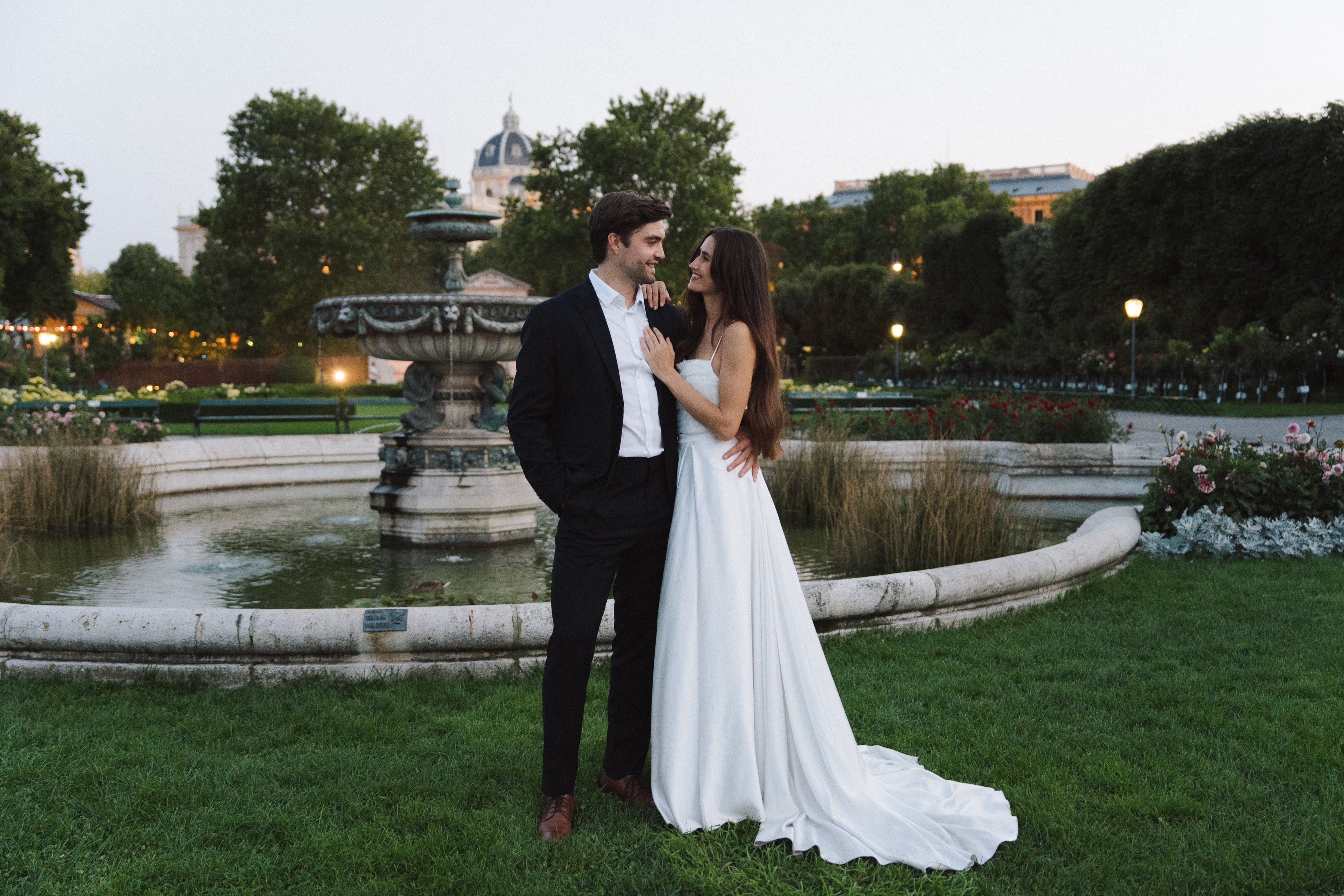 luxury elopement photographer in Austria Elopements in Austria, Vienna, Salzburg, Tirol